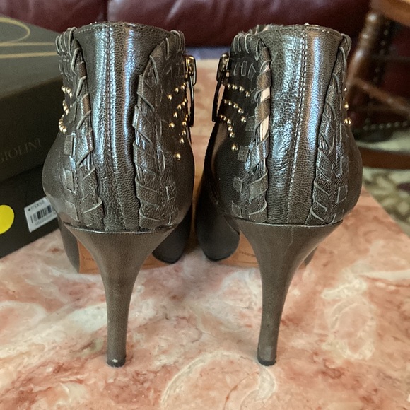 Gorgeous Enzo Angiolini Eayasim booties in box - Picture 3 of 6
